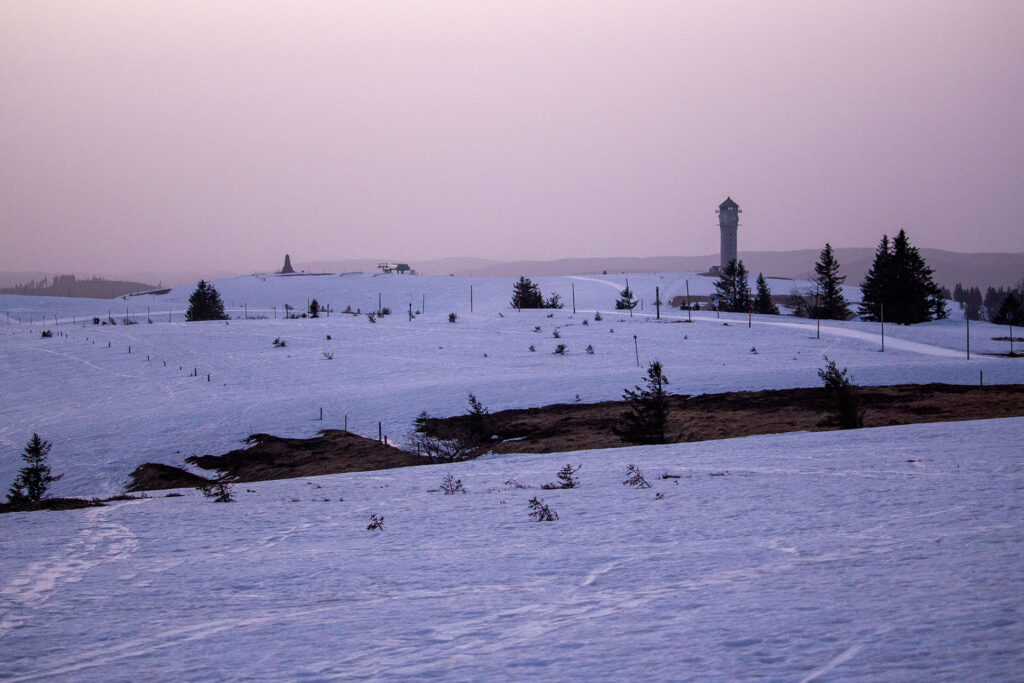 Morgendämmerung am Feldberggipfel