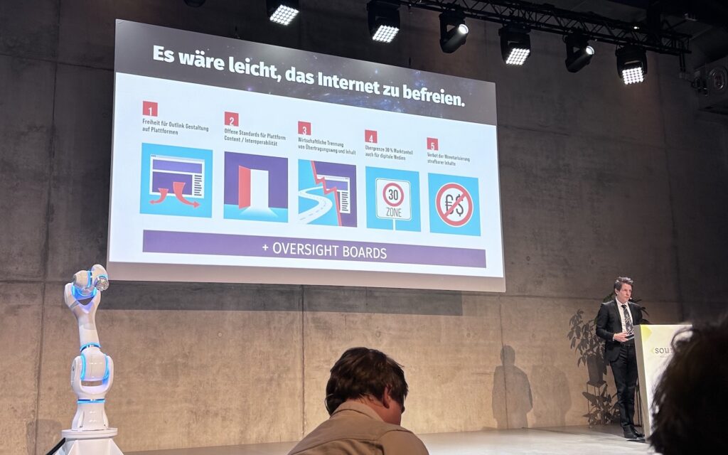 Martin Andree: Es wäre leicht, das Internet zu befreien. Foto aufgenommen beim Medienpolitischen Kongress im November 2024 in Stuttgart.