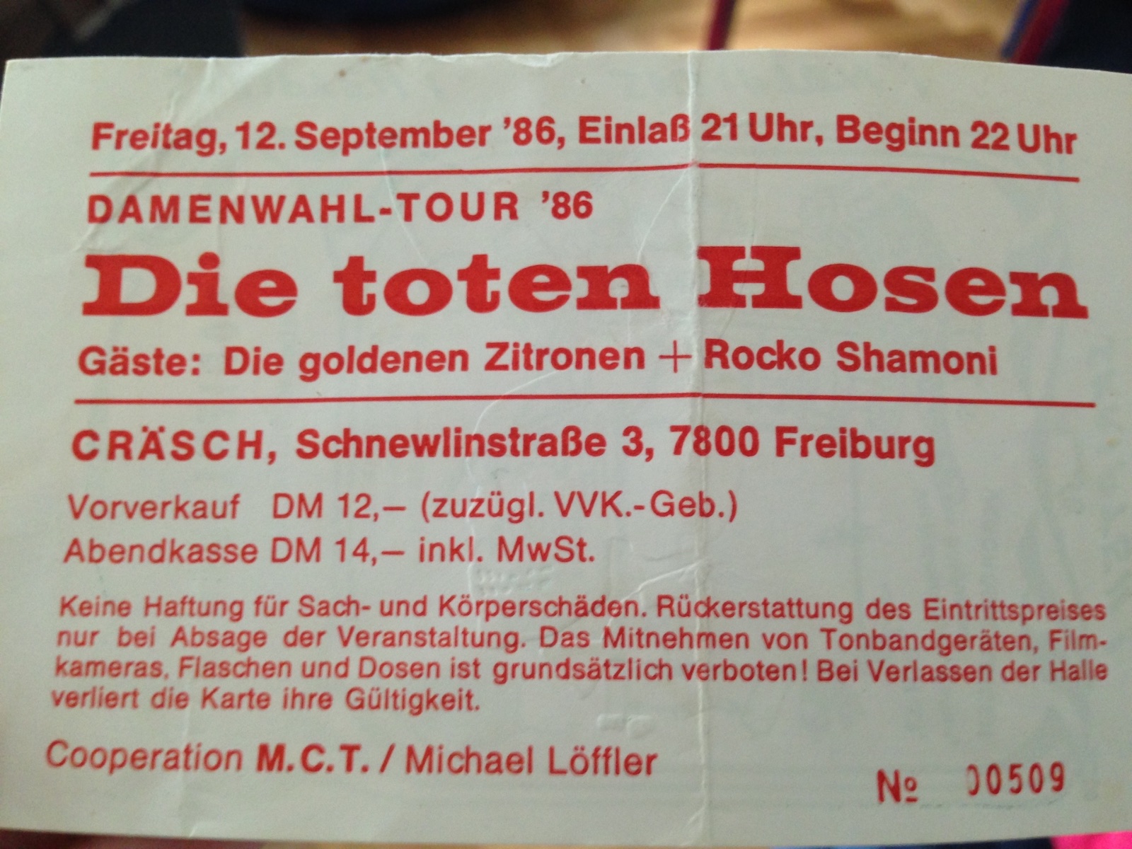 Mein erstes Konzert der Toten Hosen am 12.9.1986 im Cräsch in Freiburg.